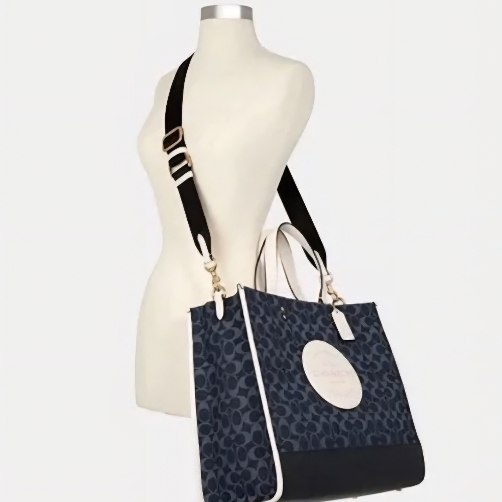 Coach Dark Blue Denim Tote Bag With White Coach Leather Emblem - Picture 4 of 6